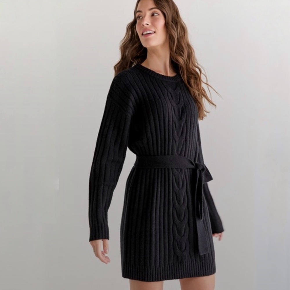 Francesca’s Diane Black Cable-Knit Sweater Dress with Tie Belt NWT